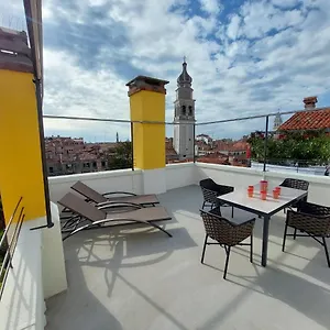 https://ca-francesca-suite-terrace-in-venice.hotelinveneto.com