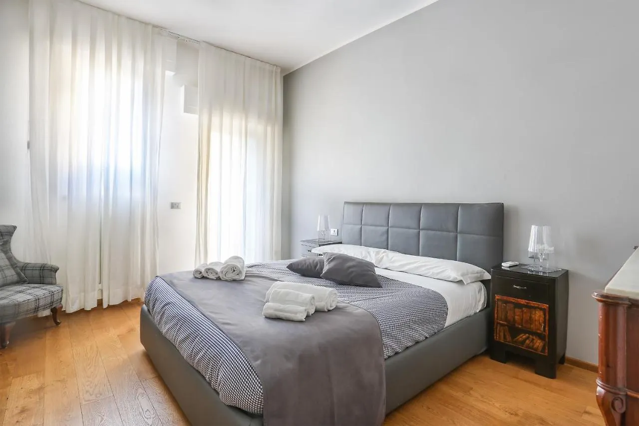 Luxury Pontevecchio 5 Stars Apartment Florens