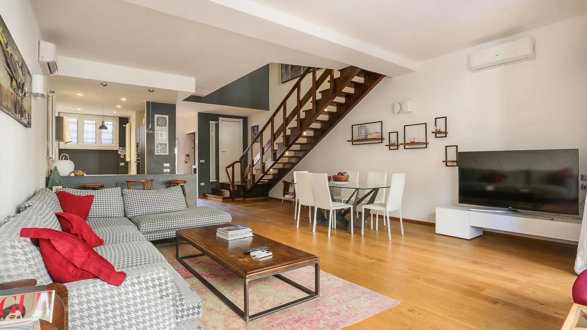 Luxury Pontevecchio 5 Stars Apartment フィレンツェ